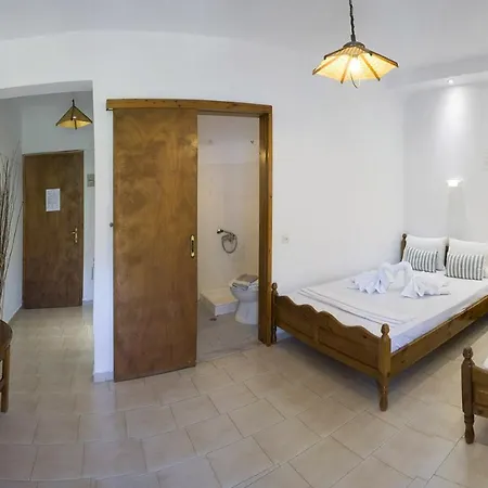 Апартаменты Tanias House