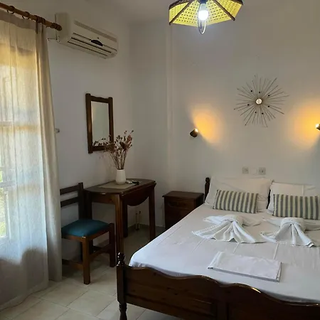 Tanias House Апартаменты