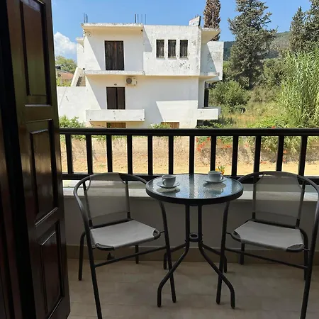 Апартаменты Tanias House Платаньяс