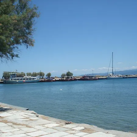 Апартаменты Tanias House