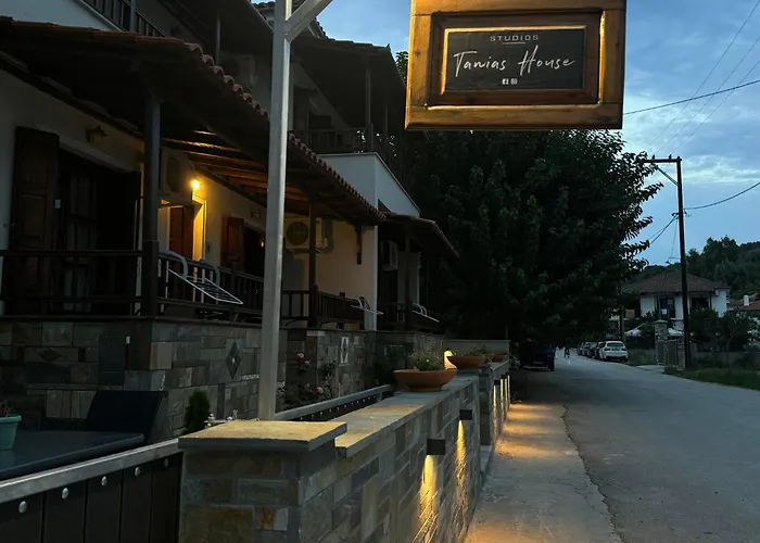 Tanias House Appartamento Platanias (Thessaly)
