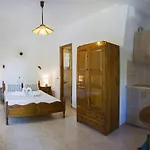 Tanias House Apartment *