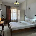 Tanias House