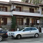 Apartment Tanias House